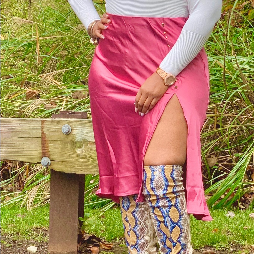 Satin skirt